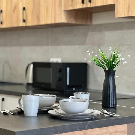 Жилой Комплекс Молодежный На Тулебаева Apartman Almati Kültér fotó