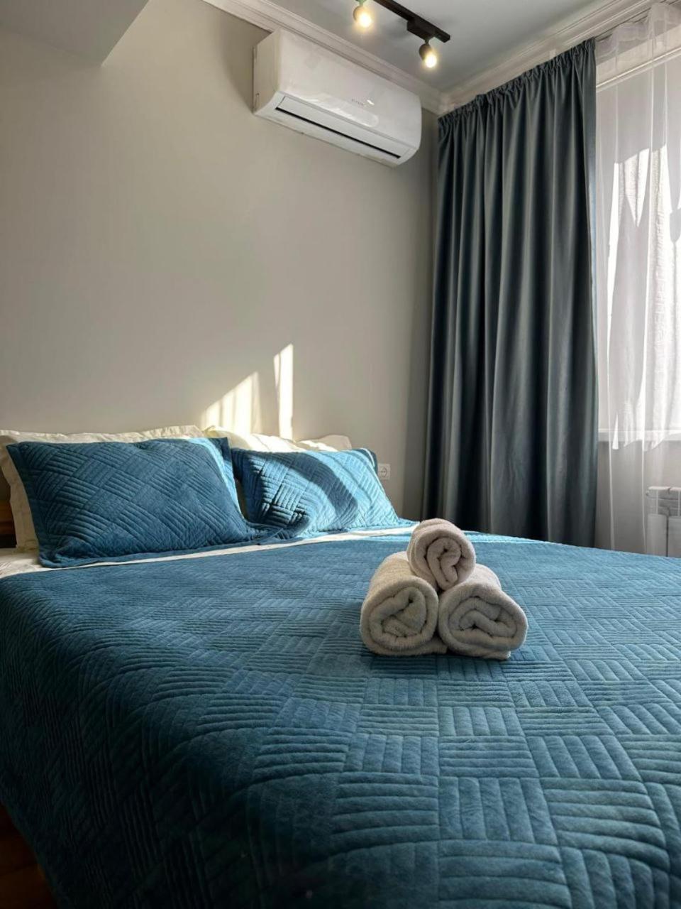 Жилой Комплекс Молодежный На Тулебаева Apartman Almati Kültér fotó