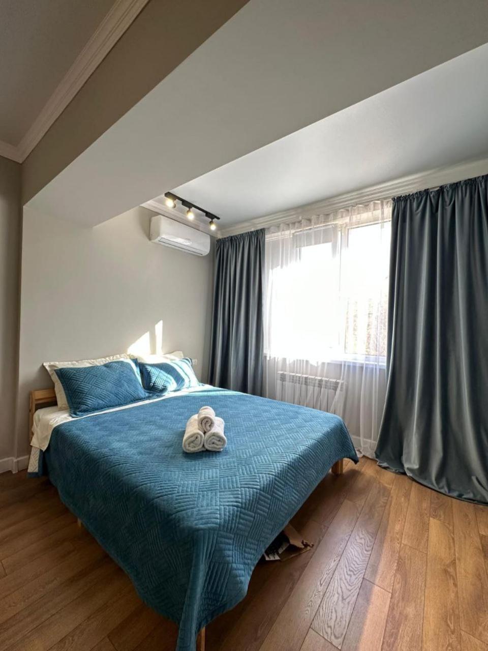 Жилой Комплекс Молодежный На Тулебаева Apartman Almati Kültér fotó
